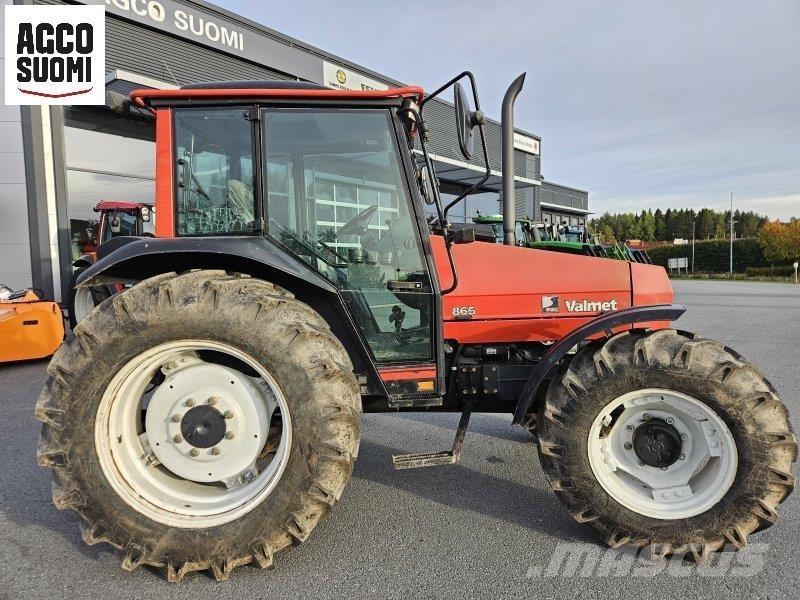 Valmet 865 Tractors