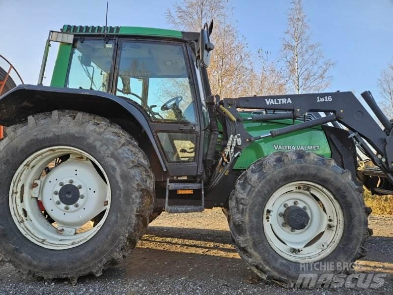 Valtra 6850 HITECH Tractors