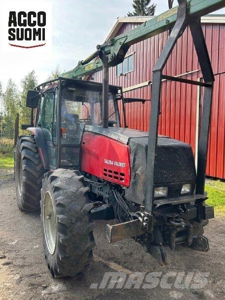 Valtra 8400 Tractors
