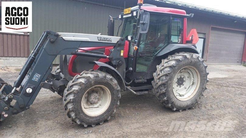 Valtra A93 Tractors