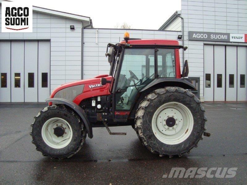Valtra A95 N Tractors