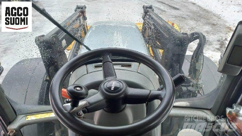 Valtra M150 Tractors