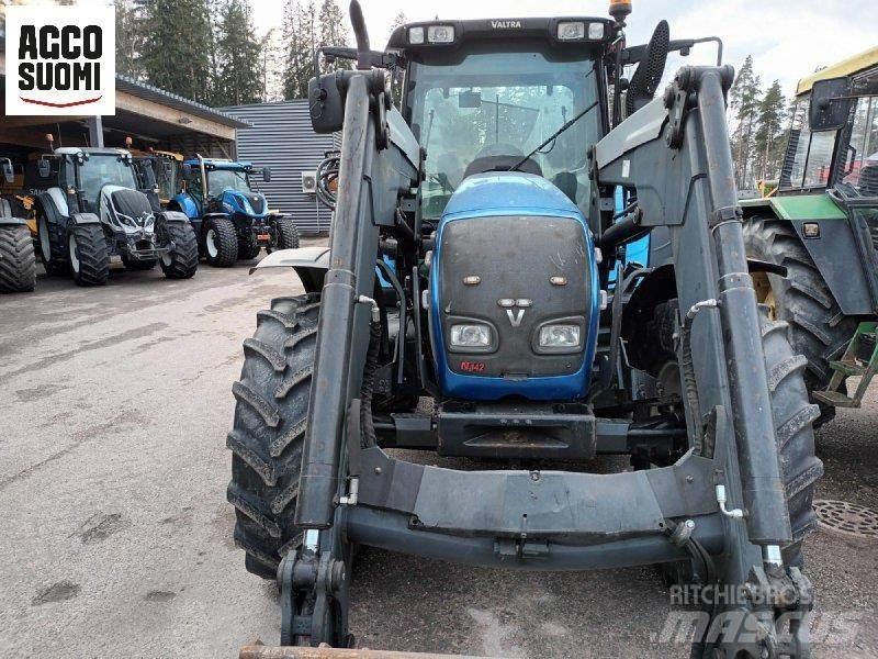 Valtra N142 D +EK Tractors