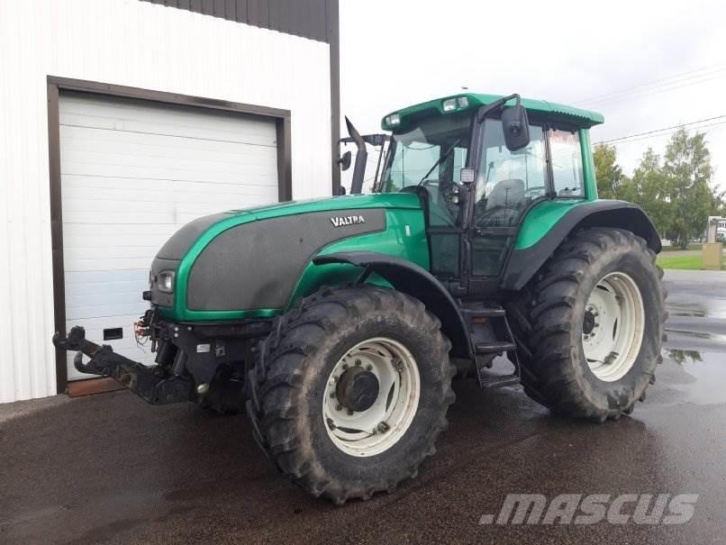 Valtra T140 Tractors