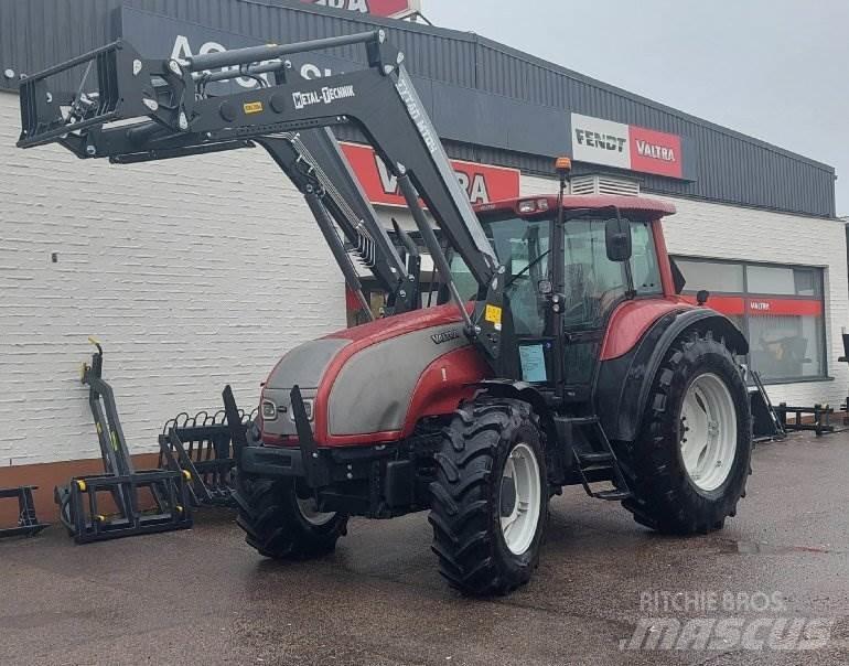 Valtra T150 Tractors