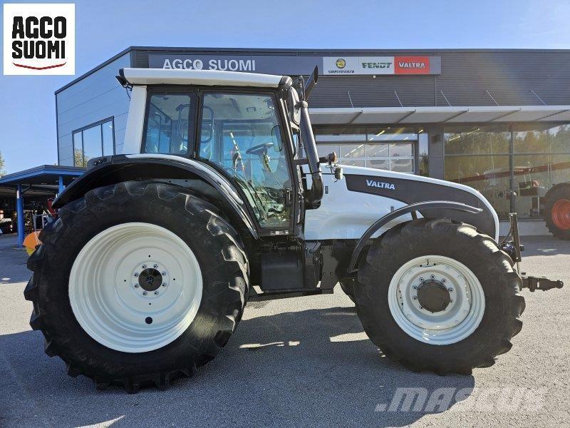 Valtra T151 EH Tractors