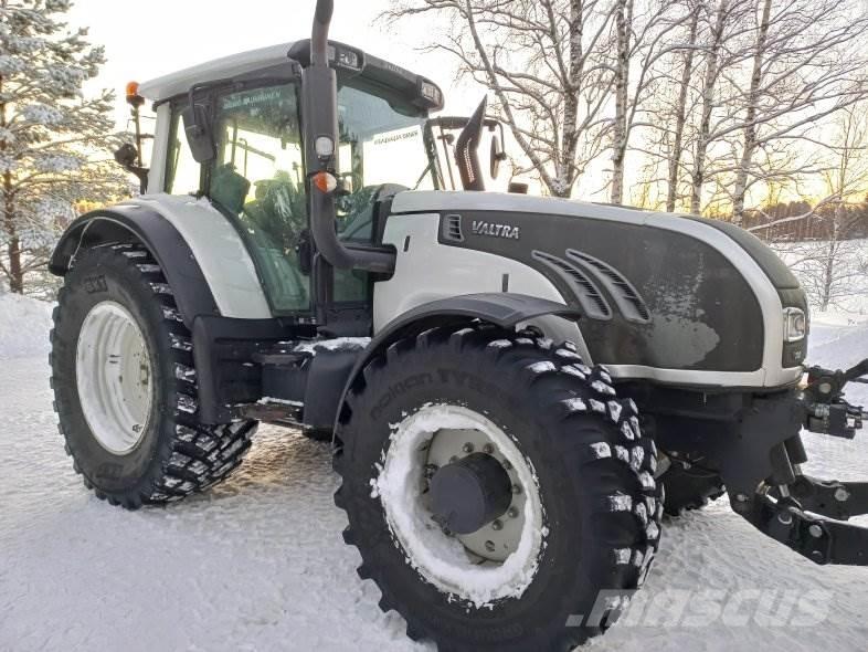 Valtra T202V Tractors