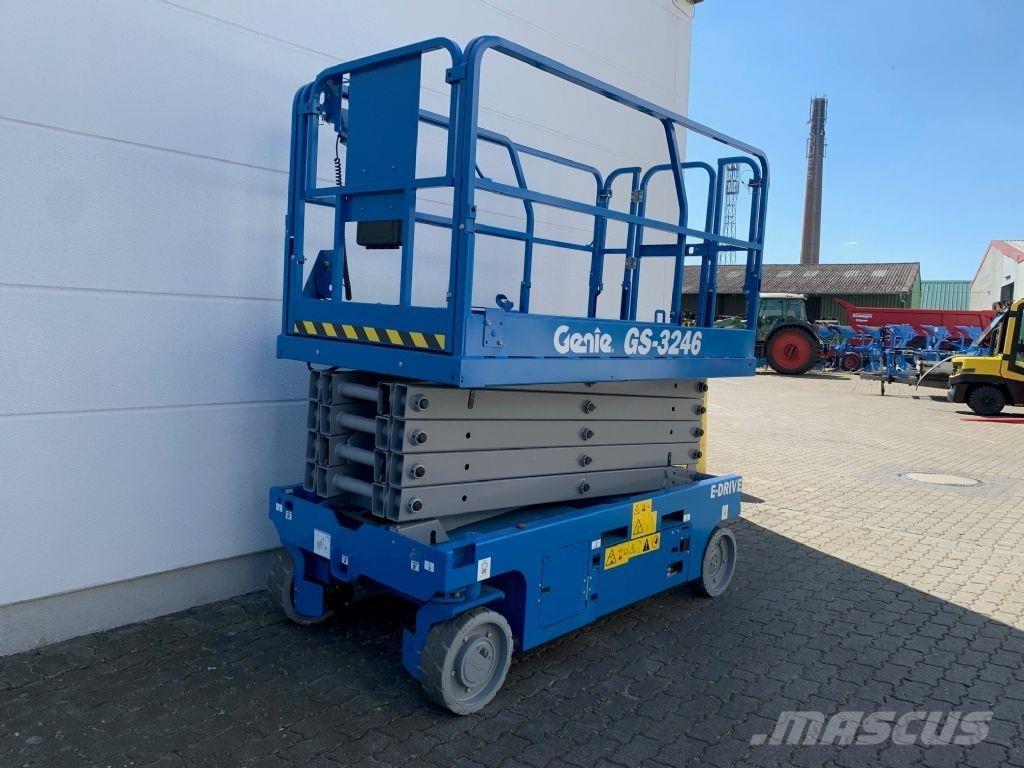 Genie GS-3246 Scissor Lifts