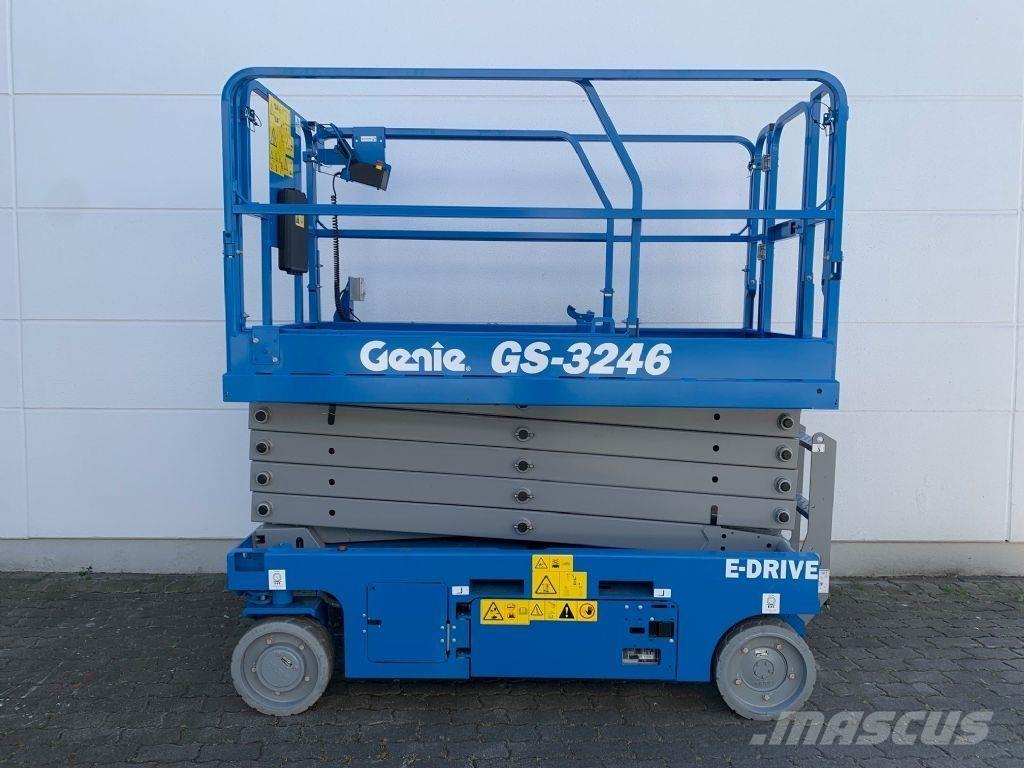 Genie GS-3246 Scissor Lifts