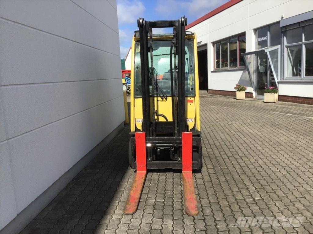 Hyster J 3.0 XN Electric Forklifts