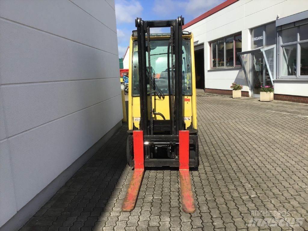 Hyster J 3.0 XN Electric Forklifts