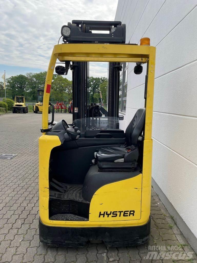 Hyster R 1.4 Reach trucks