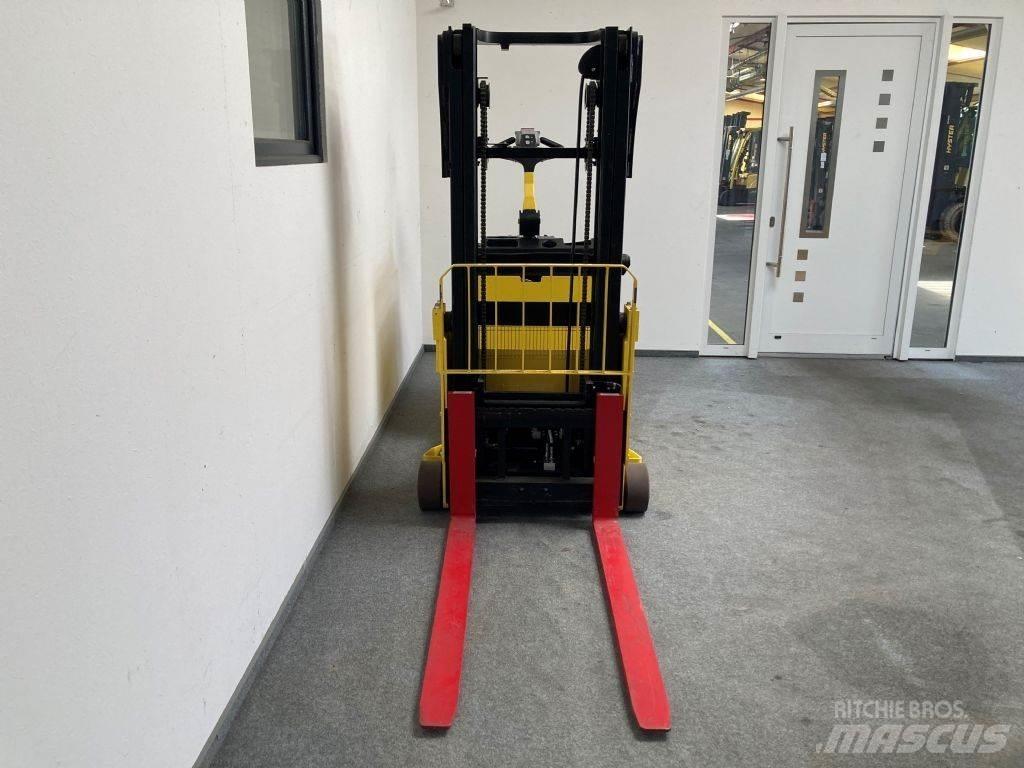 Hyster S 1.0 C Pedestrian stacker