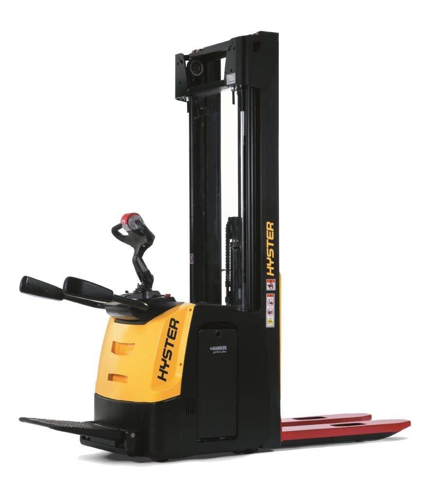 Hyster S 1.2S Pedestrian stacker