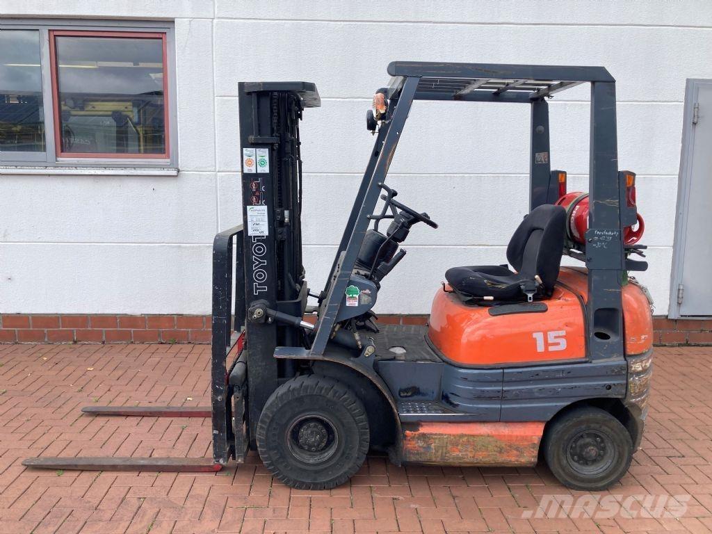 Toyota 42 6FGF 15 LPG trucks