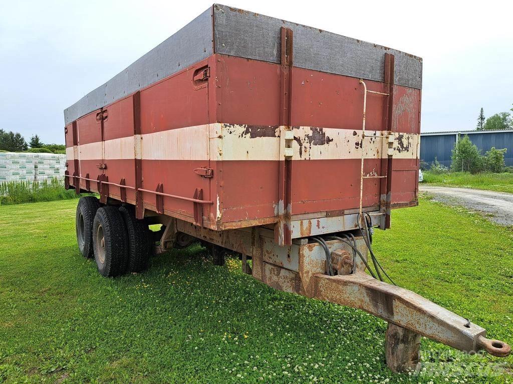  18 TN Tip Trailers