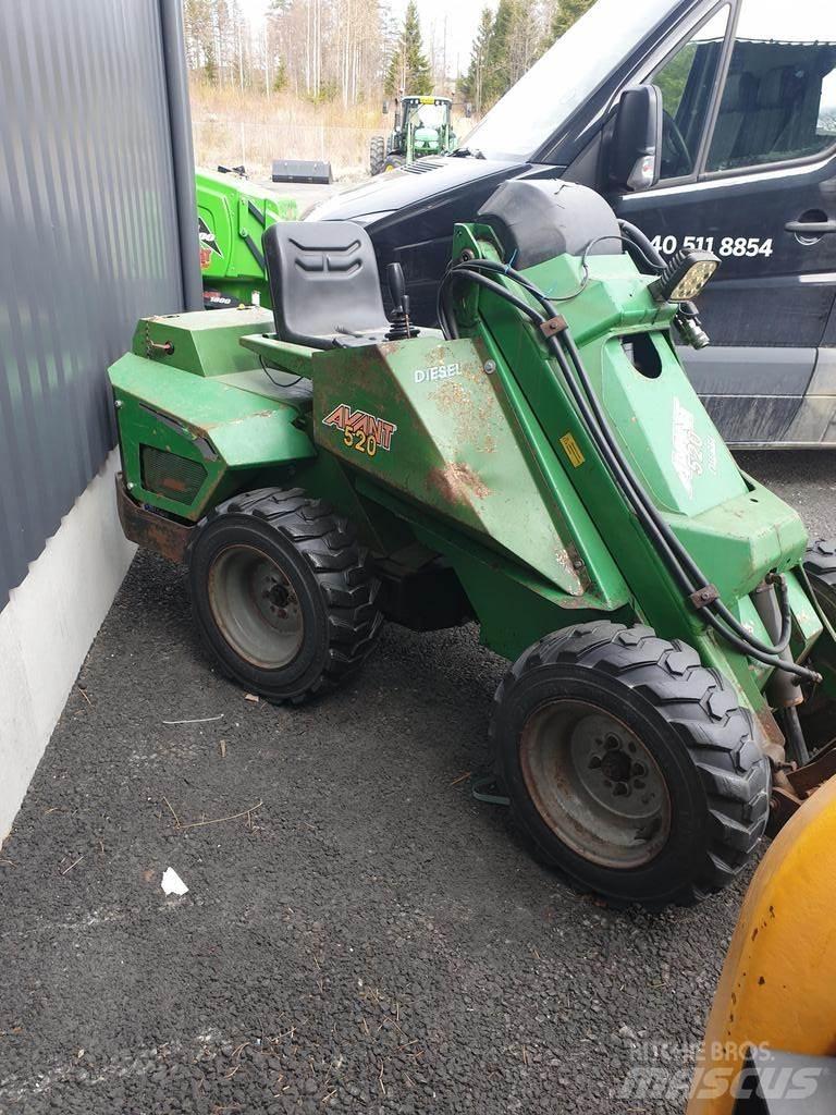 Avant 5200 Multi purpose loaders