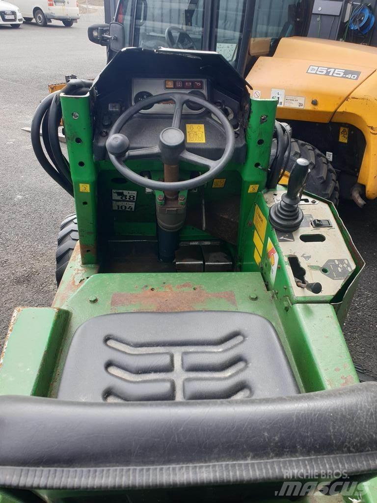 Avant 5200 Multi purpose loaders