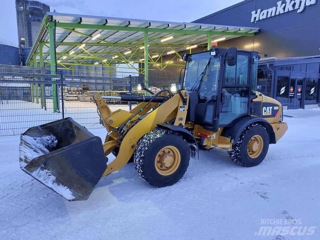 CAT 906H Farm Equipment - Others
