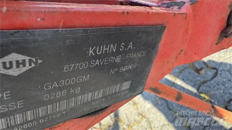 Kuhn GA300GM Rakes and tedders