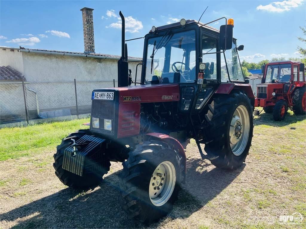 MTZ 820.1 Tractors