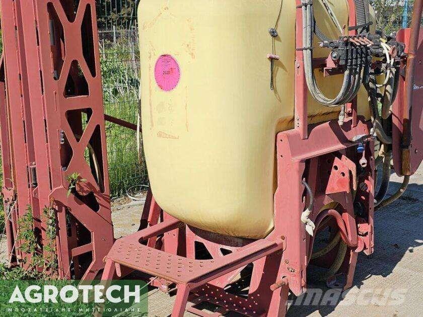  1000 λίτρα Tractors