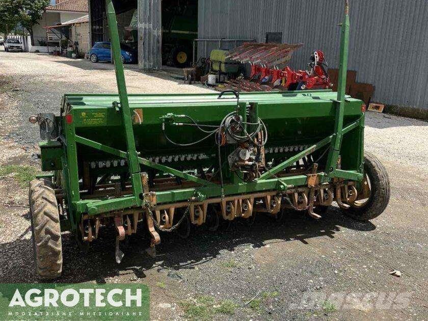 Amazone D7/30E Tractors