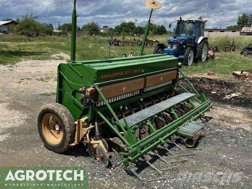 Amazone D7/30E Tractors