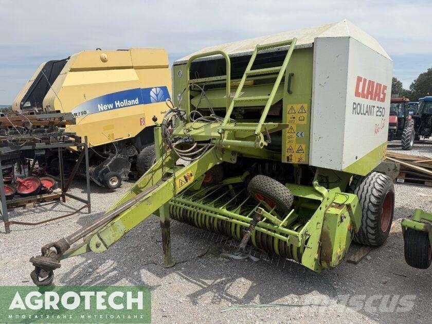 CLAAS Rollant 250 RC Round Balers