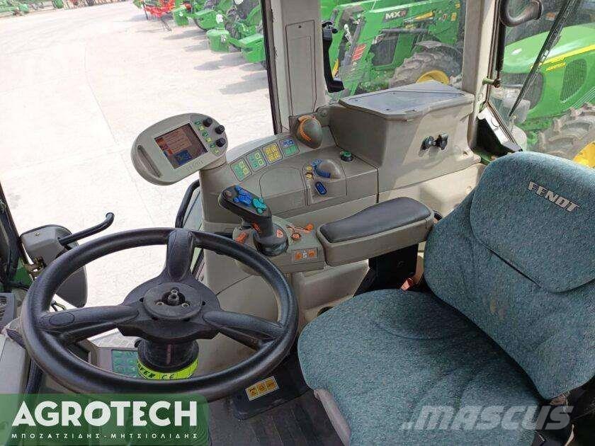 Fendt 820 VARIO Tractors