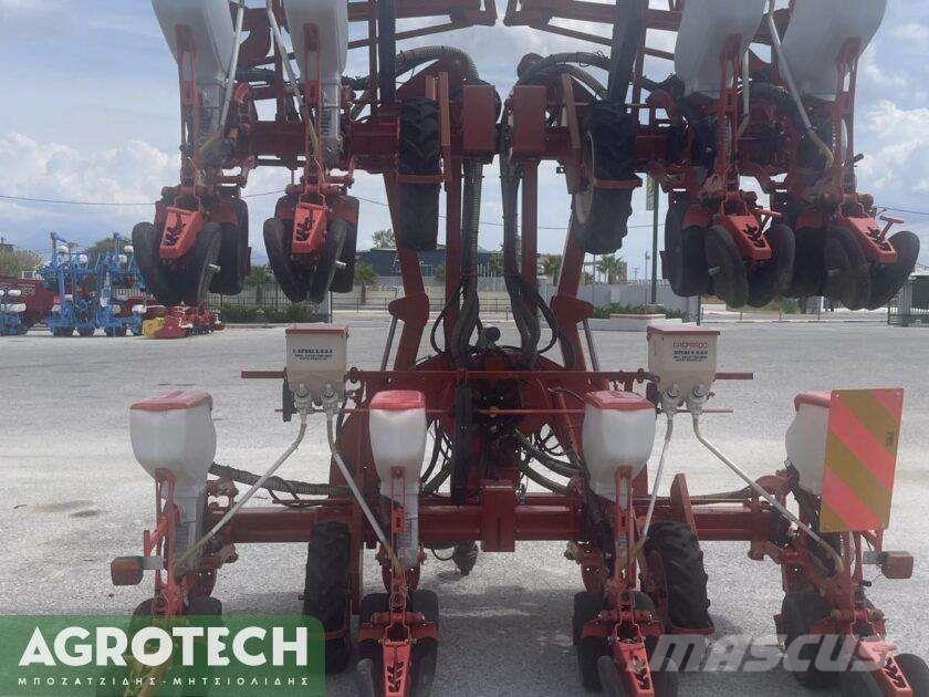 Gaspardo MANTA 8rows Tractors