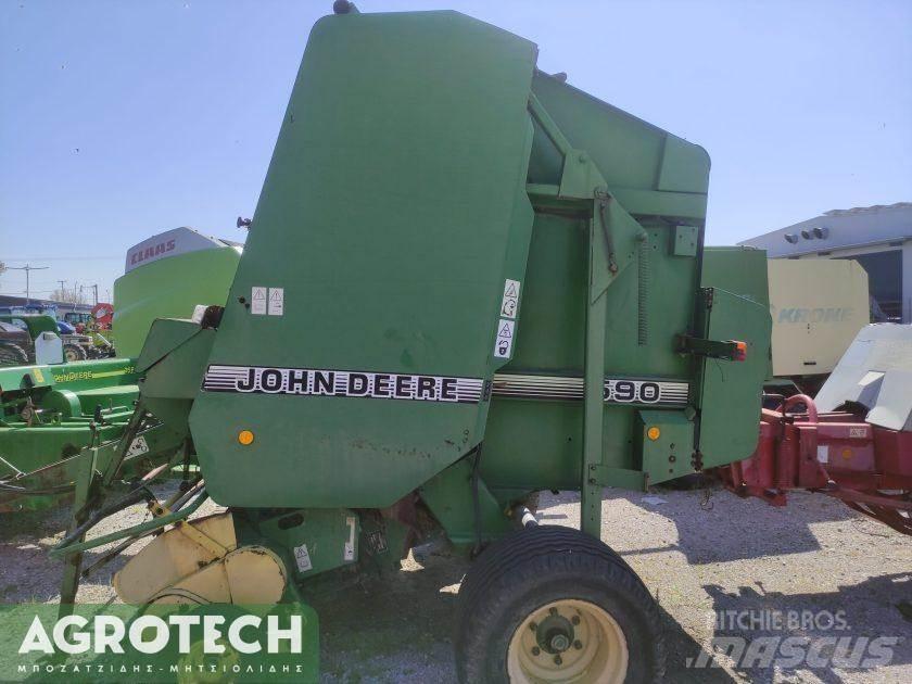 John Deere 590 Round Balers