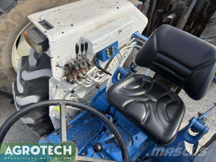 John Deere 6600 Tractors