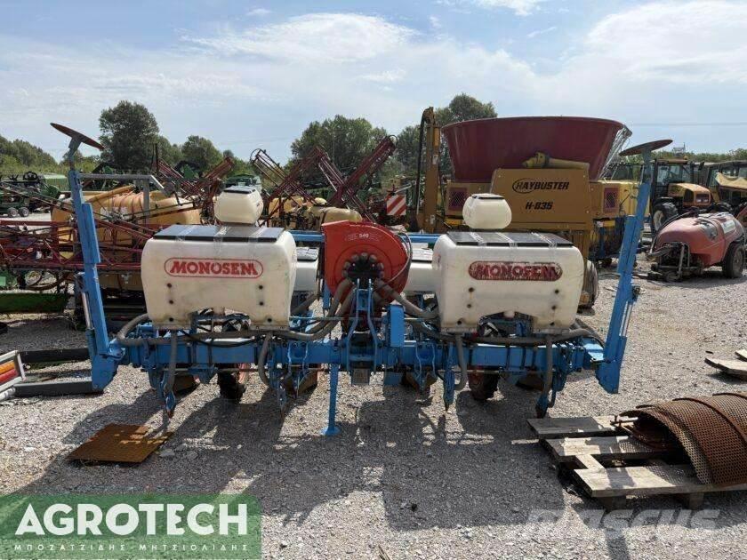 Monosem NG Plus 2 Tractors