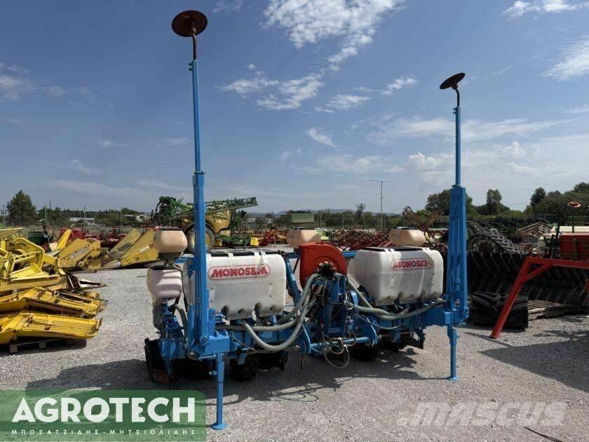 Monosem NG Plus 3 Tractors