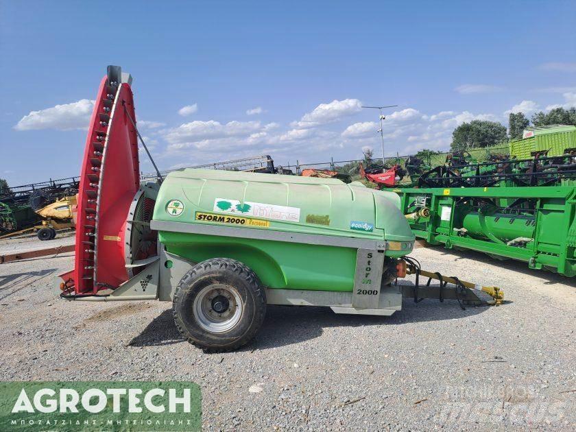  STORM 2000 Tractors