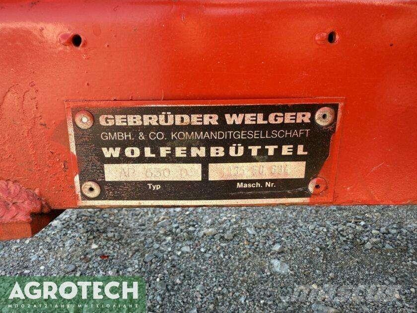 Welger AP 630 D Tractors