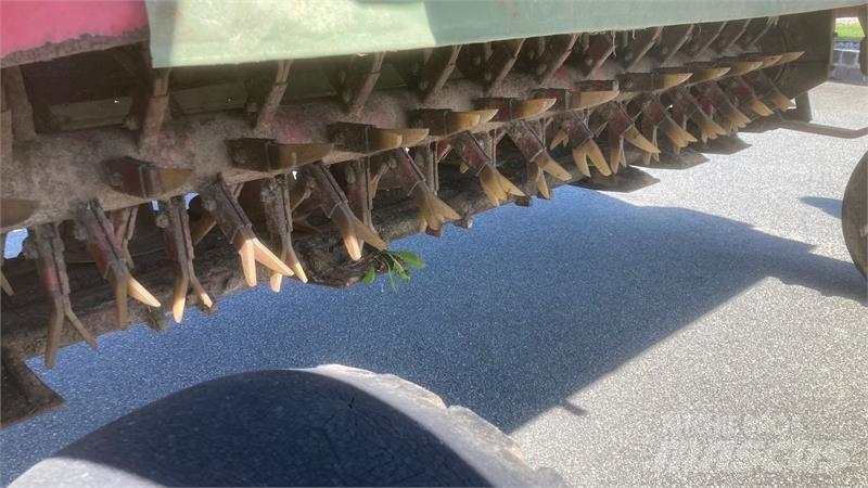 JF 3200 Swathers/ Windrowers