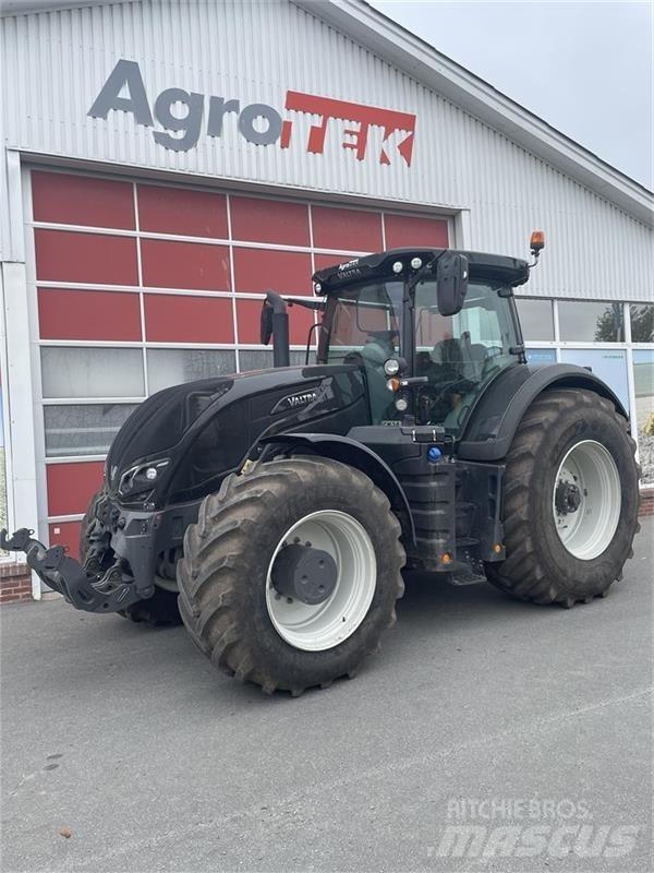 Valtra S394 Tractors