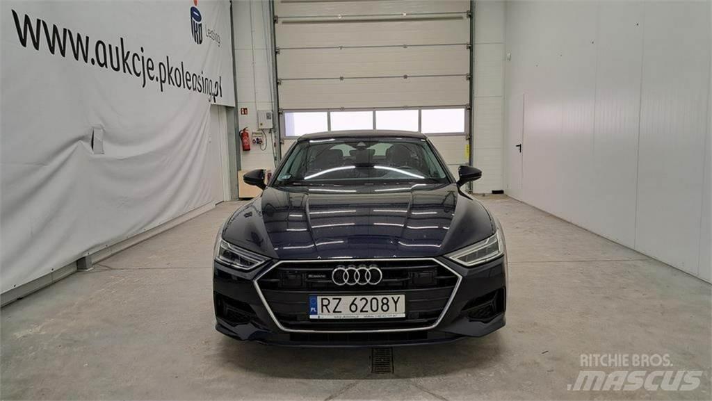 Audi A7 Automobiles / SUVS