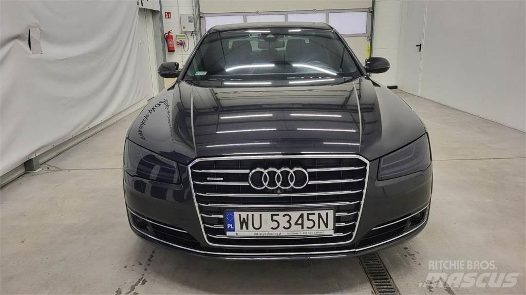 Audi A8 Automobiles / SUVS