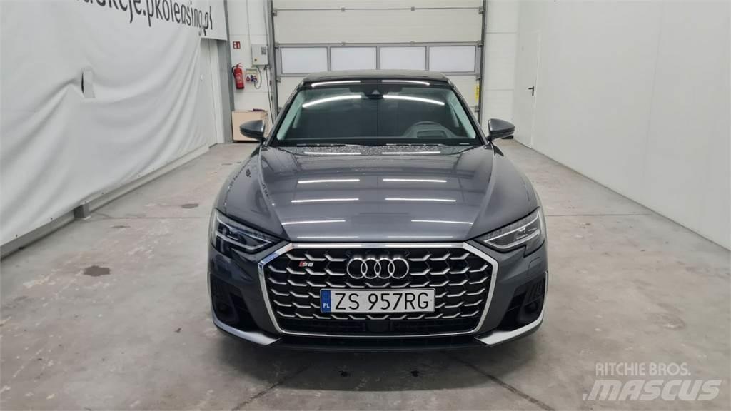 Audi S8 Automobiles / SUVS