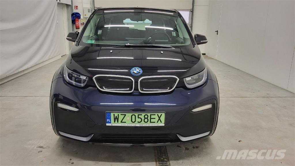 BMW i3 Automobiles / SUVS