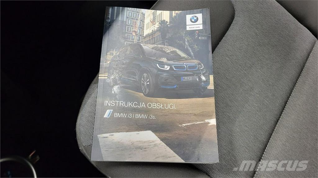 BMW i3 Automobiles / SUVS