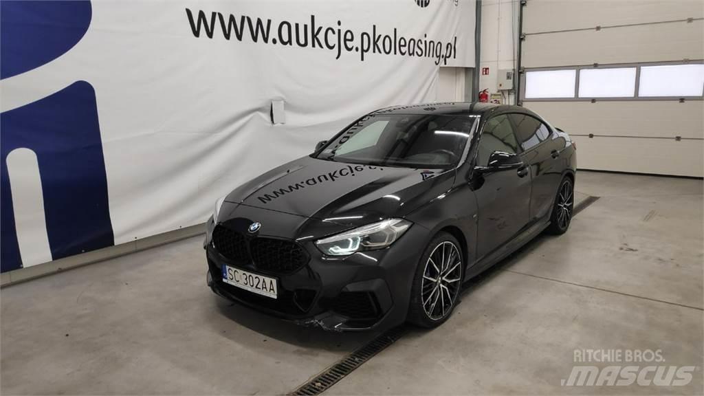 BMW M2 Automobiles / SUVS