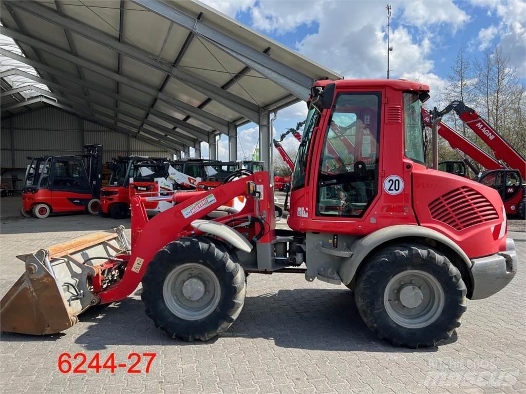 Atlas AR 80 Wheel Loaders