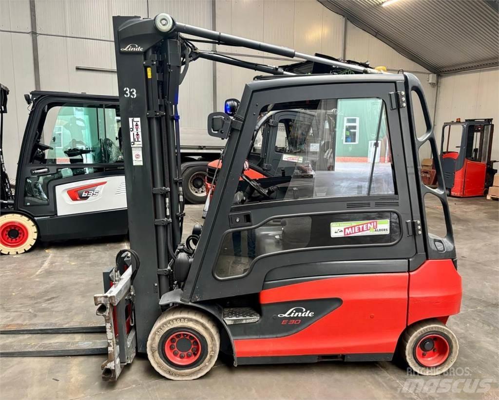 Linde E 30 - 01 Electric Forklifts