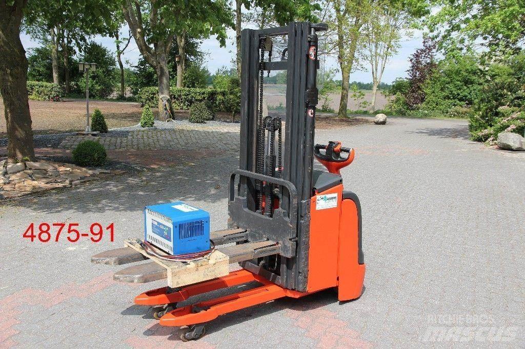 Linde L 16 i Pedestrian stacker