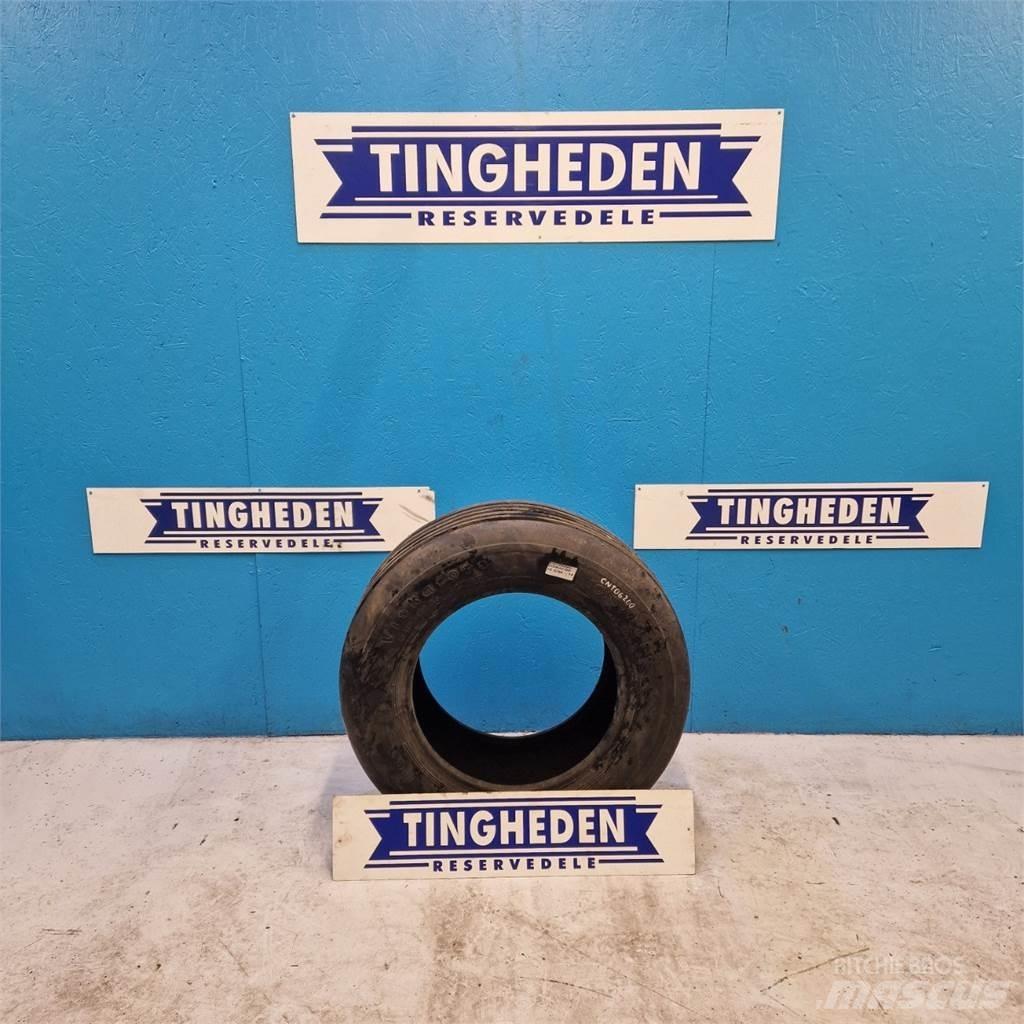  10.5/80-18 Tires, wheels and rims