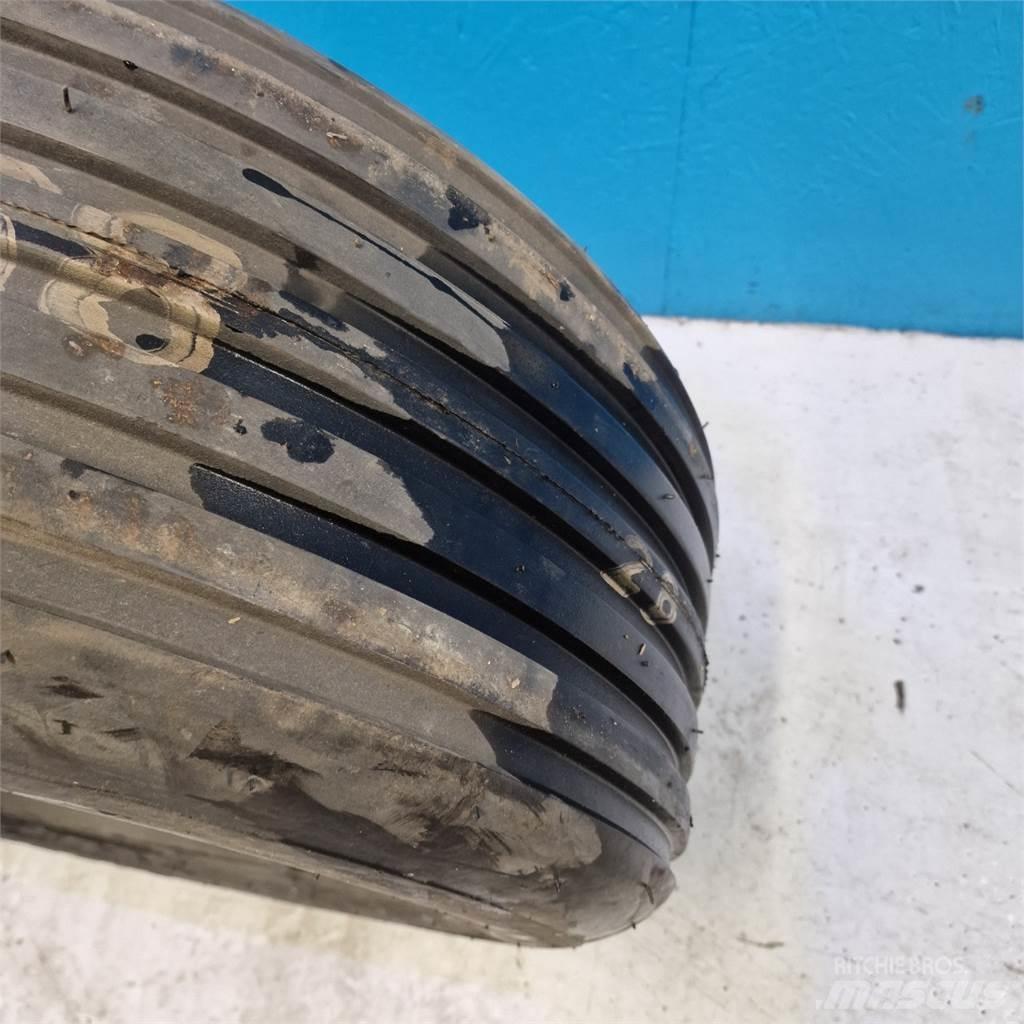  10.5/80-18 Tires, wheels and rims